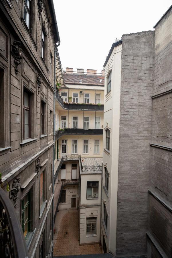 City Center Quiet Flat Budapest Exteriör bild